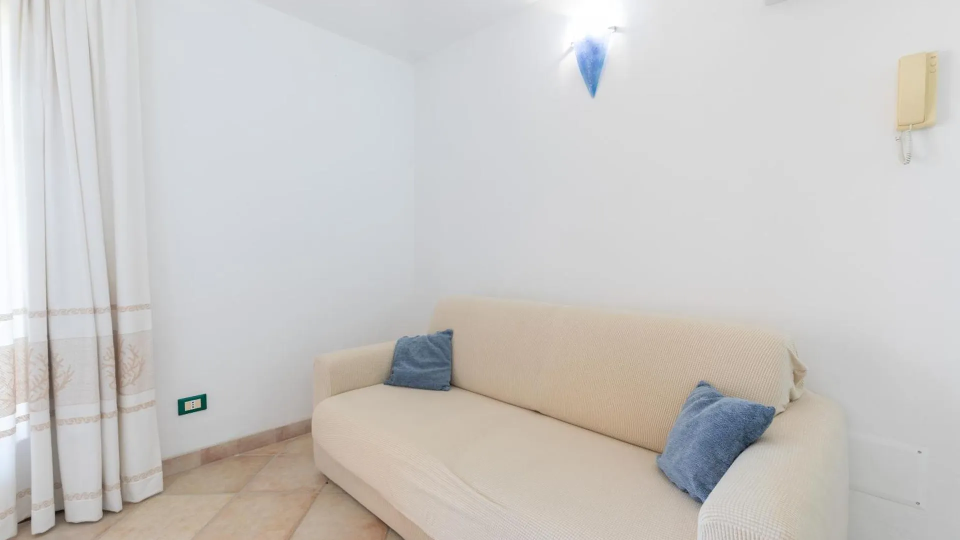 Pensionat Charming Room With Two Beds -2 Minutes To The Beach- Olbia Italien