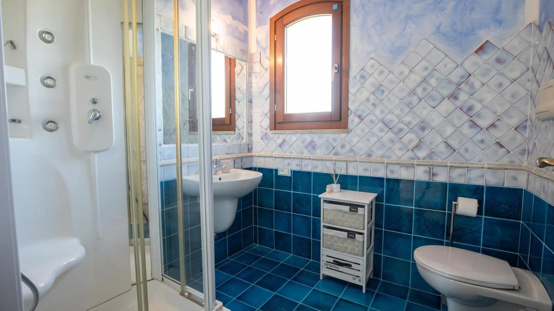 Charming Room With Two Beds -2 Minutes To The Beach- Olbia Italien