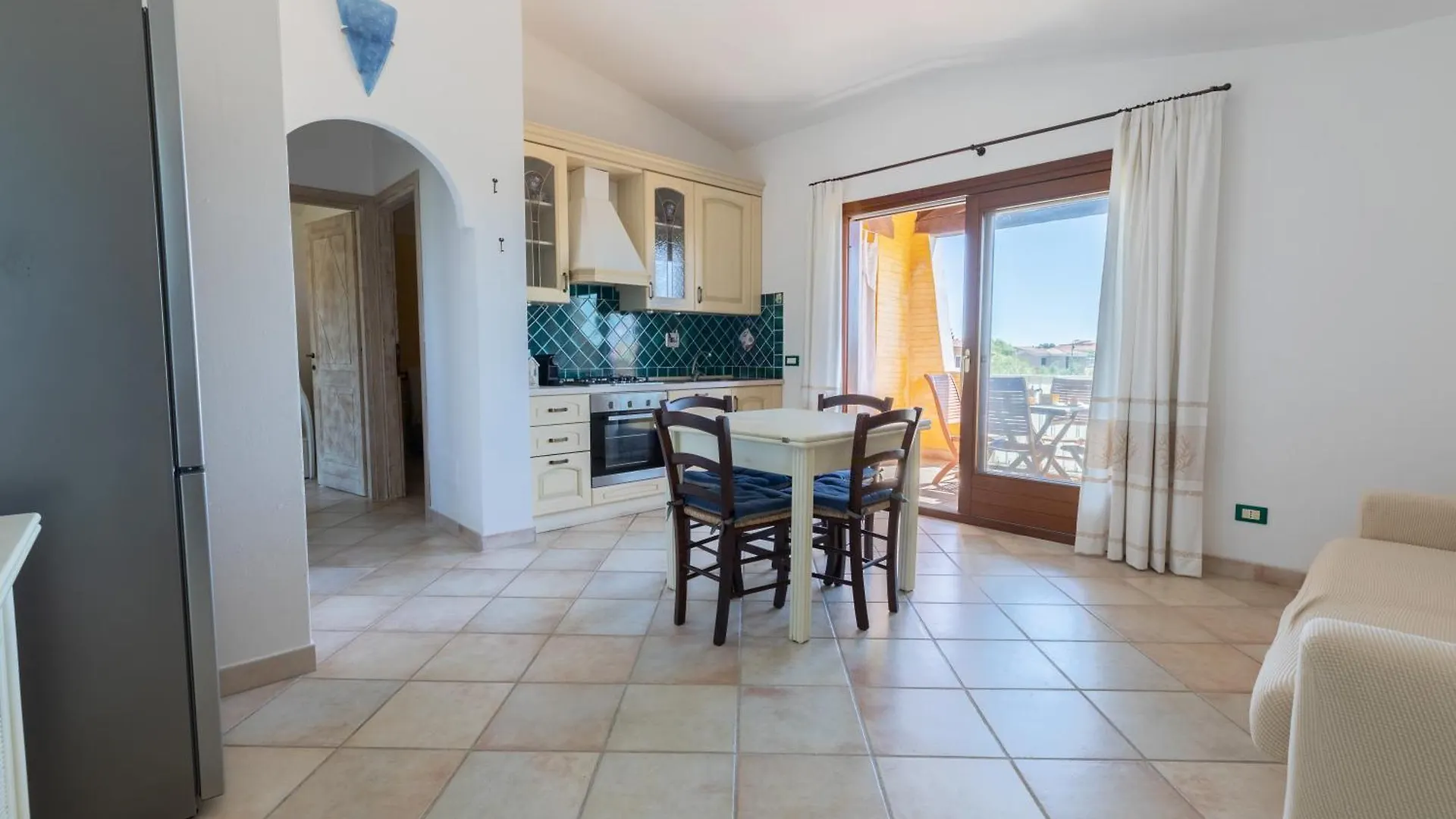 Charming Room With Two Beds -2 Minutes To The Beach- Olbia