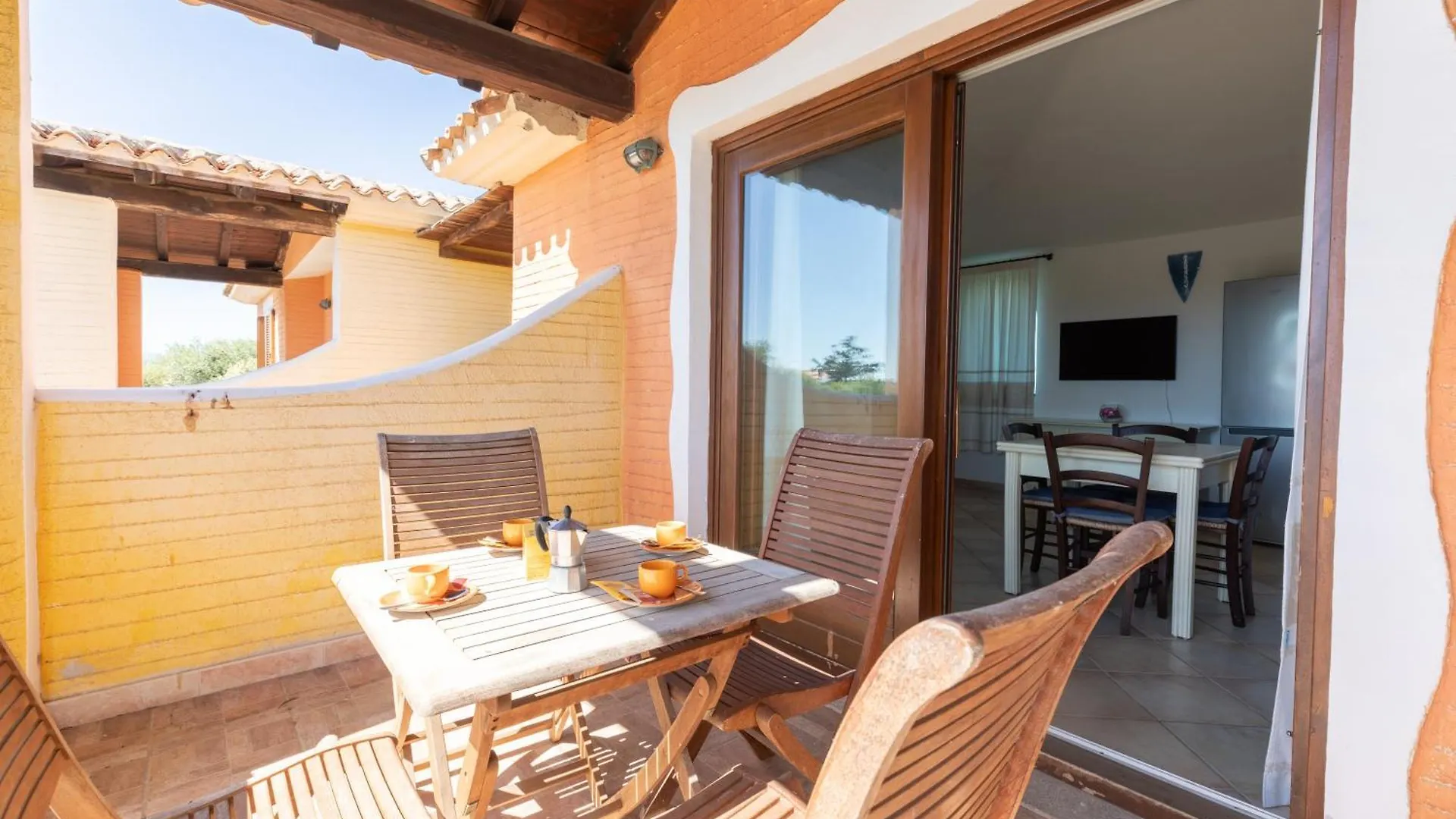 Charming Room With Two Beds -2 Minutes To The Beach- Olbia 0*,