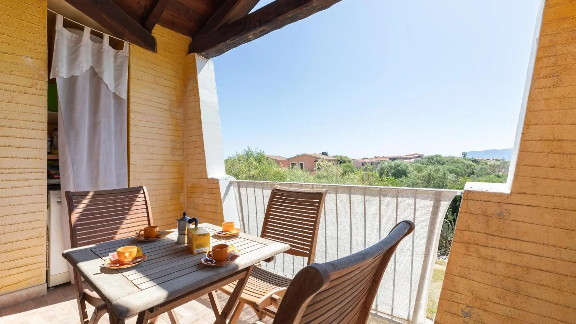 Charming Room With Two Beds -2 Minutes To The Beach- Olbia